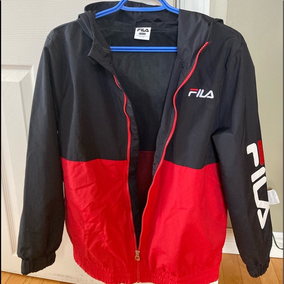 Boys size 14-16 Fila jacket never worn - Picture 5 of 5